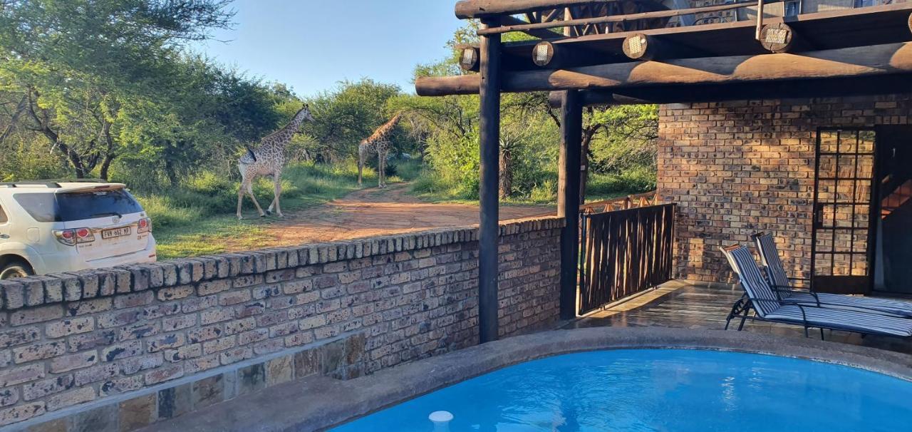 Giraffe Plains Villa Марлот Парк Екстериор снимка