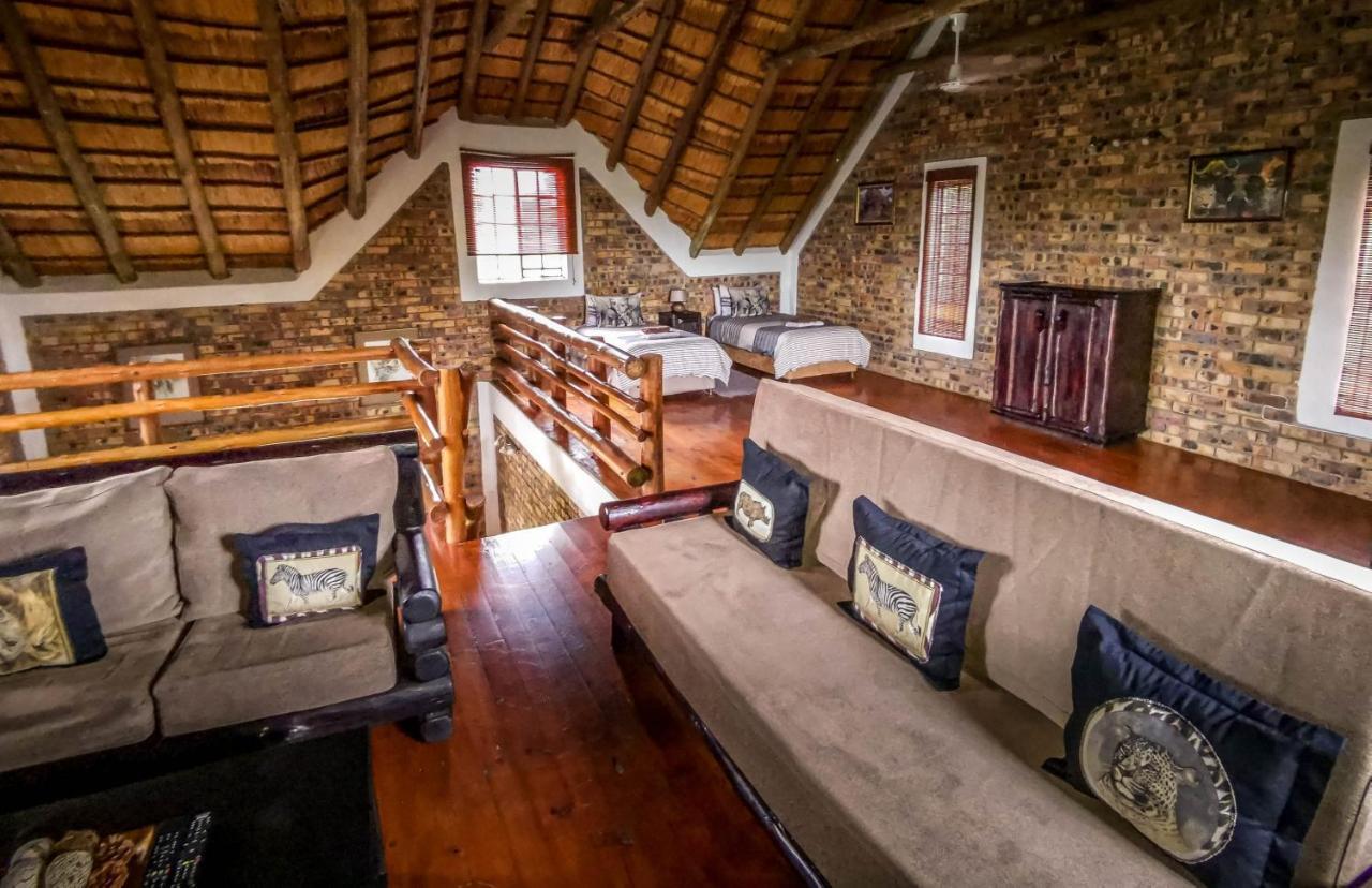 Giraffe Plains Villa Марлот Парк Екстериор снимка