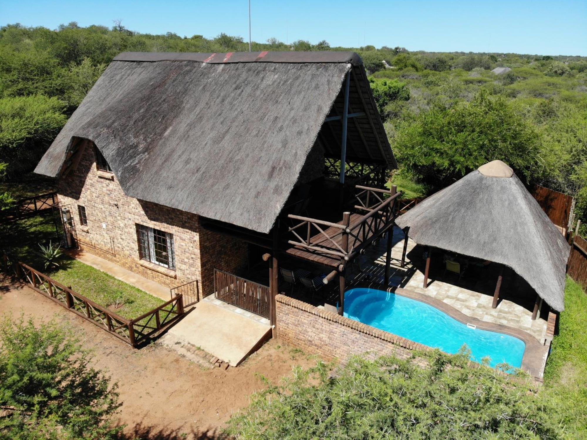Giraffe Plains Villa Марлот Парк Екстериор снимка